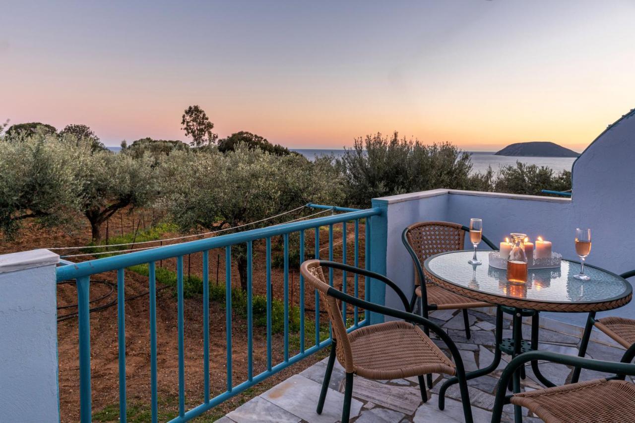 Secret Summer Havens - Perfectly Secluded Getaways Vasilítsion Buitenkant foto