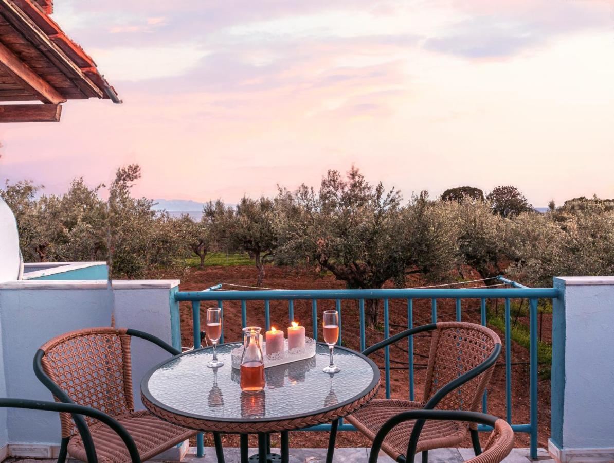 Secret Summer Havens - Perfectly Secluded Getaways Vasilítsion Buitenkant foto